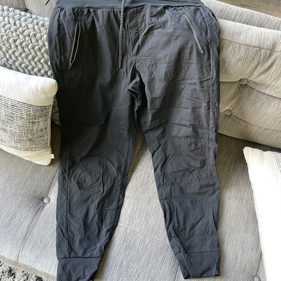 ATHLETA Trekkie North Jogger Sz 12 - Picture 3 of 5